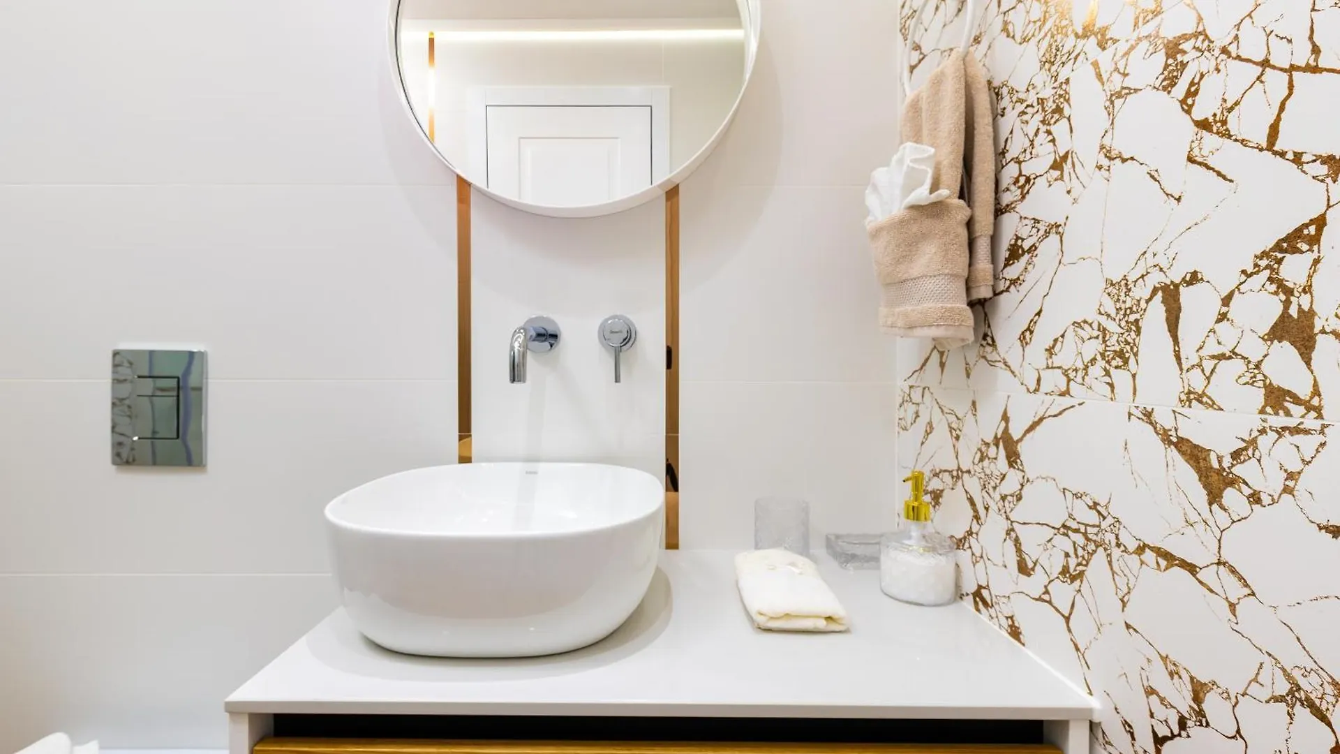 Happy People Plovdiv 1-Bd Apartment - White By Flat Mаnager