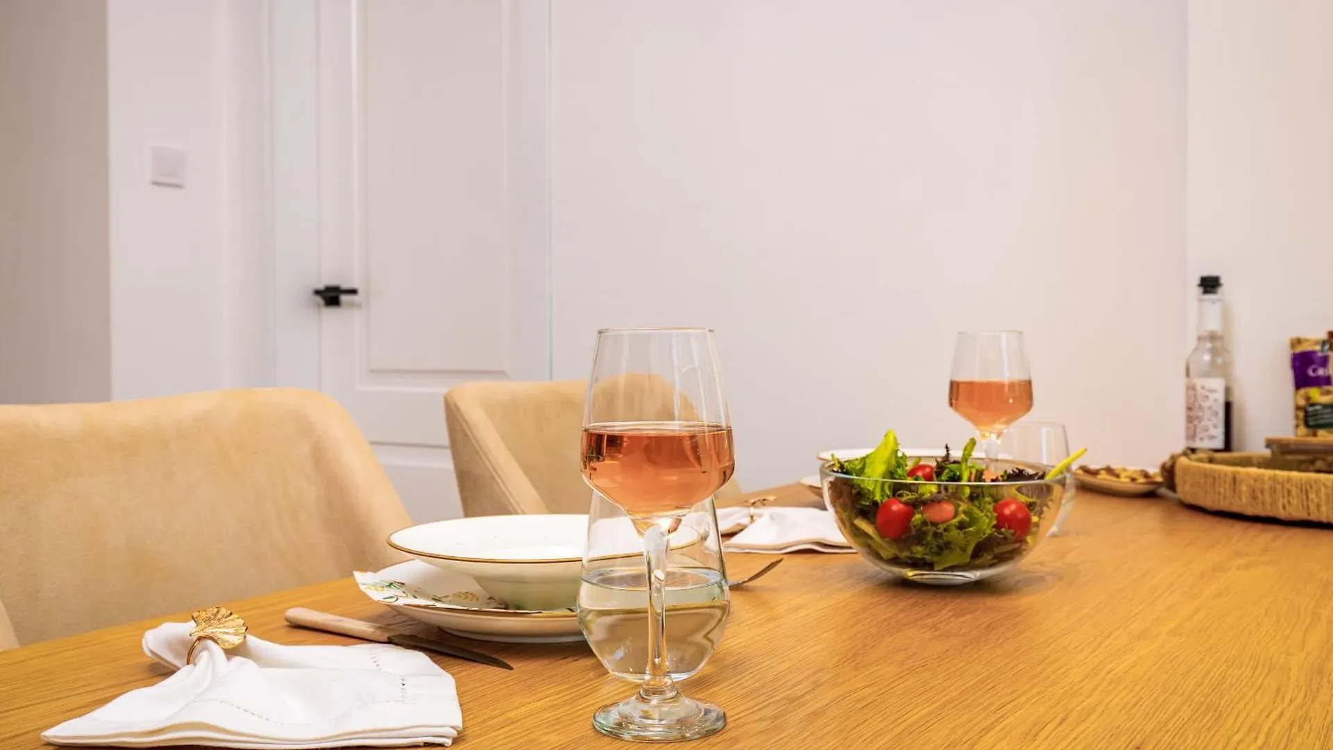 Happy People Plovdiv 1-Bd Apartment - White By Flat Mаnager 0*,  Bulgaria